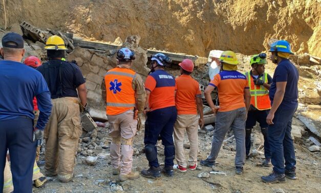 Alcaldía de Santiago mantiene operativo en Arroyo Hondo tras deslizamiento de tierra