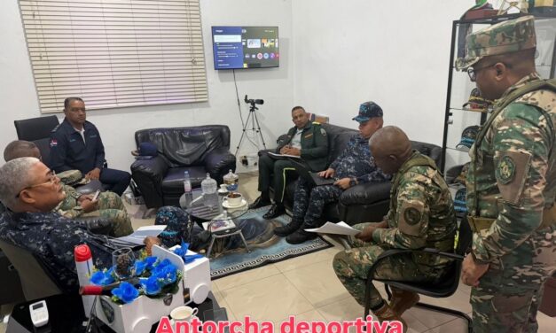 Gral. Escalante y su equipo coordinan seguridad y logística para recorrido nacional de antorcha deportiva