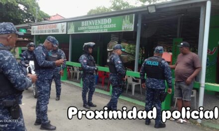 General Escalante fortalece integración comunitaria mediante recorrido preventivo en sectores de Haina