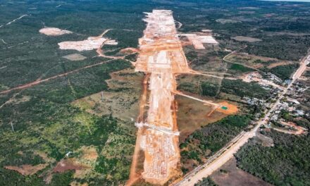 Freund: “Aeropuerto de Cabo Rojo estará operativo para julio de 2027”