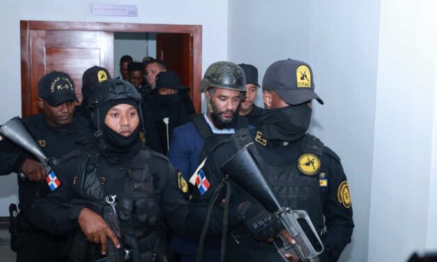 Tres meses de prisión preventiva contra fiscal acusado de recibir soborno; deberá cumplirla en Najayo