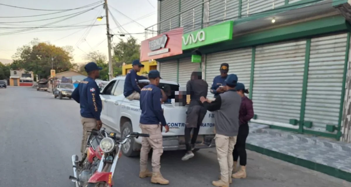 Migración informa 2,056 indocumentados detenidos y 1,350 deportados este miércoles