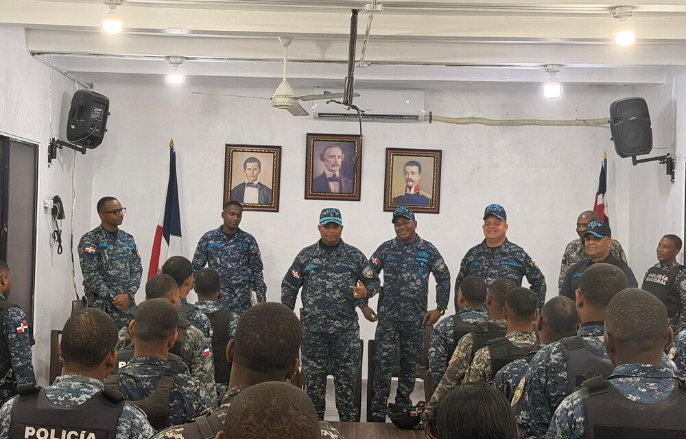 Director Regional, el Gral. Escalante orienta personal policial para fortalecer seguridad ciudadana provincial