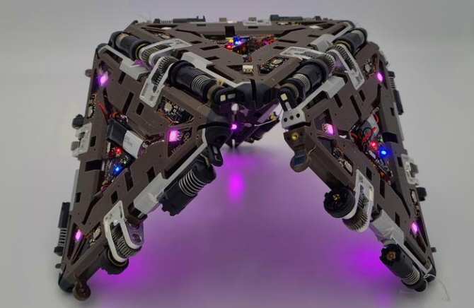 Robot con algunas de las ventajas de un ser vivo pluricelular