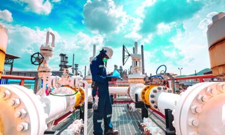 Factura petrolera podría elevarse un 1.5% del PIB
