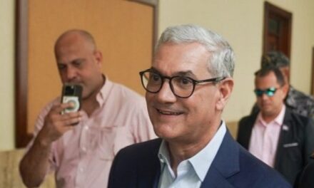 Gonzalo dice apelación del Estado al no ha lugar busca frenar su candidatura; sostiene es persecución política