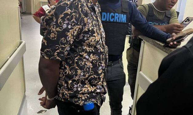 Hombre entregado voluntariamente tras hacerse viral por sustraer sello de hospital