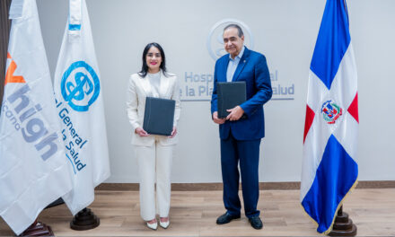 Sky High Dominicana fortalece el turismo de salud con alianza estratégica junto a Plaza de la Salud