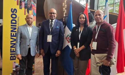 Dirigentes del PLD participan en mision de observacion electoral en Colombia