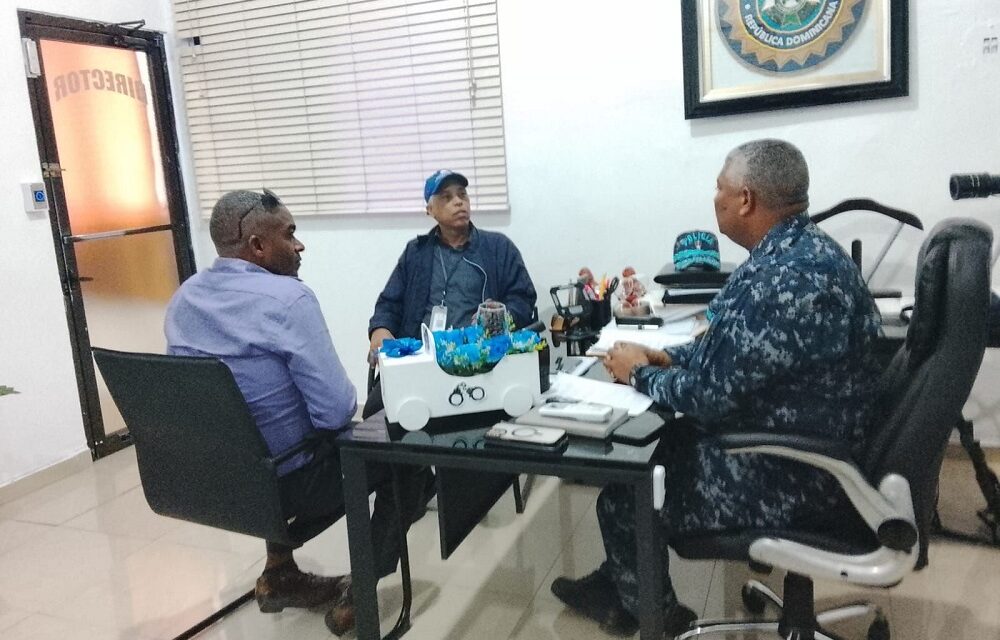 General Escalante fortalece vínculos comunitarios mediante reunión con dirigentes vecinales