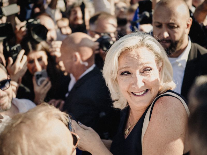 Marie Le Pen será candidata, pese a su condena con un brazalete electrónico