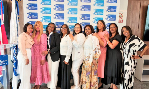 Realizan jornada sobre los cuidados de enfermería en pacientes de oncología