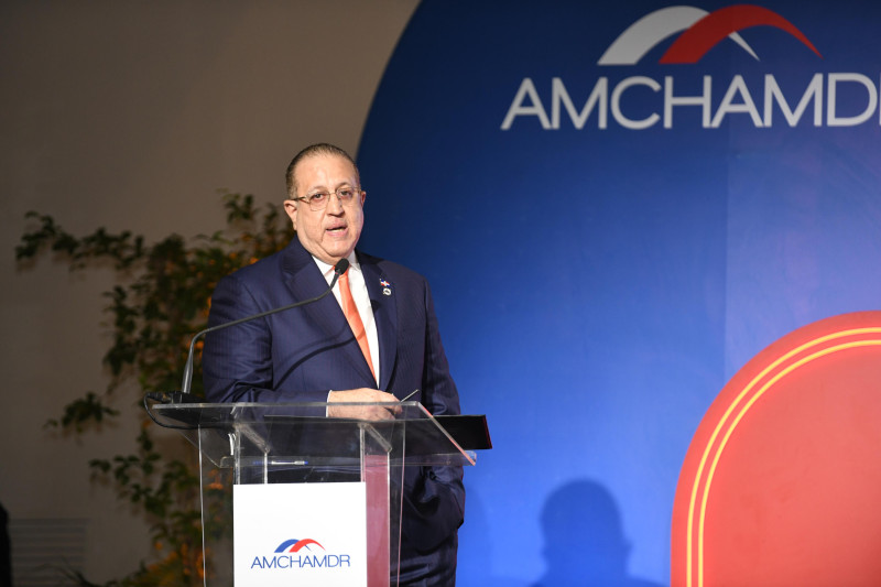 Magín Díaz asegura economía crece al doble del año pasado