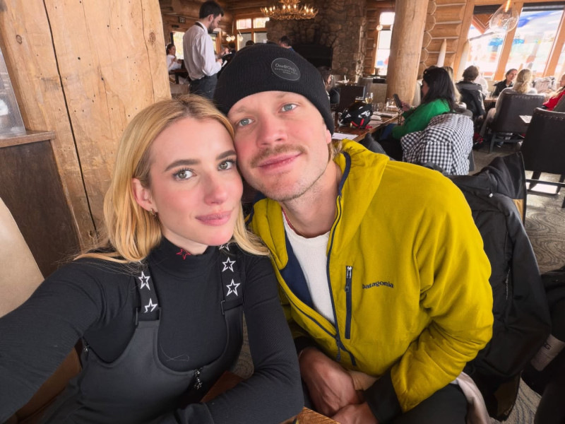 Emma Roberts se casa con Cody John