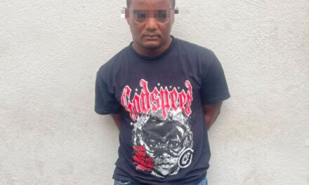 Policía Nacional arresta en flagrante delito a hombre acusado de herir a su expareja con arma blanca en Los Guaricanos, SDN