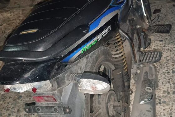 Policía localiza motocicleta y pistola de juguete tras persecución preventiva