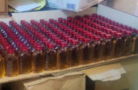 MP incauta 5,000 unidades de bebidas alcohólicas adulteradas y vencidas en San Cristóbal