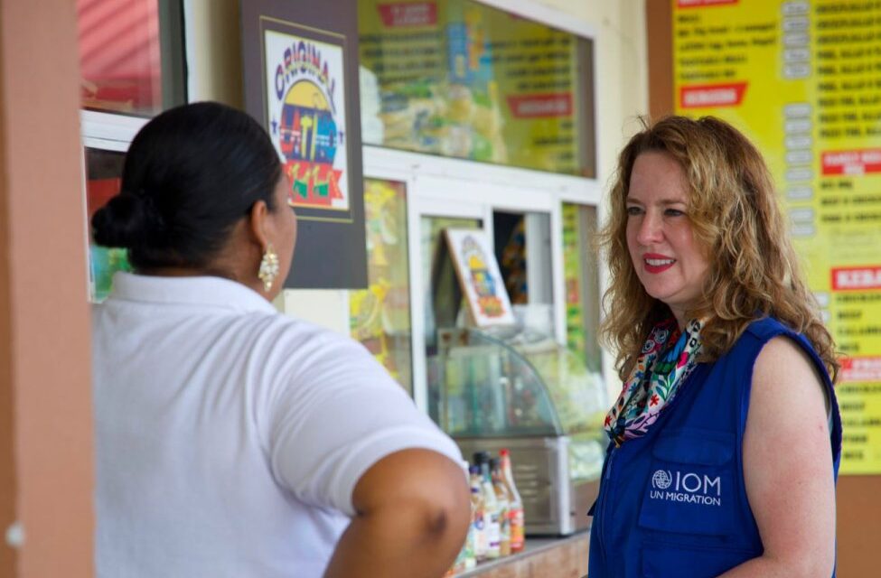 La Directora General de la OIM visita Guyana y destaca la migración como motor del crecimiento