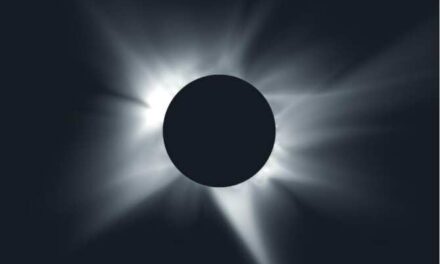 Predicen mediante supercomputadora la corona solar que se verá durante el eclipse del 12 de agosto