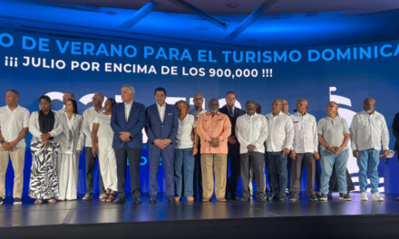 Turismo rompe récord con más de un millón de visitantes en el mes de julio