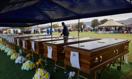 Recuperan 12 cuerpos más en el desastre de ferry en Zimbabue y la cifra de muertos aumenta a 84