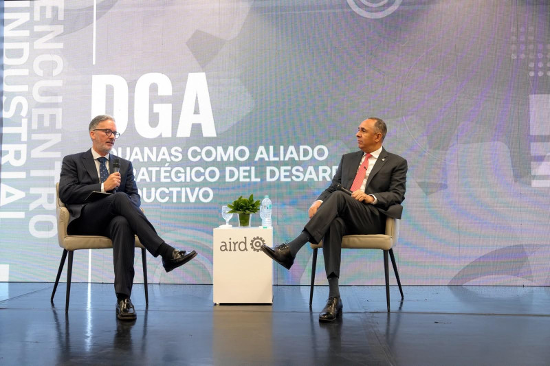 AIRD destaca rol estratégico de Aduanas para fortalecer competitividad y desarrollo productivo