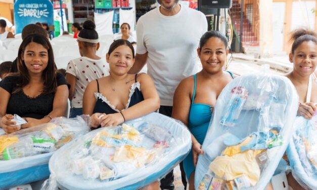 Carolina Mejía lleva gran operativo médico al sector Luz Consuelo Norte