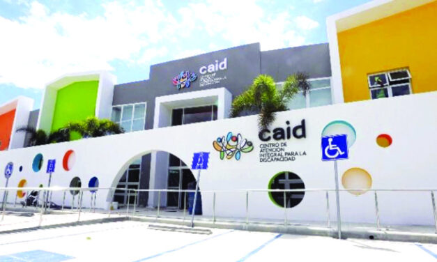 CAID Santiago enfrenta creciente demanda, mientras más de 500 niños esperan atención