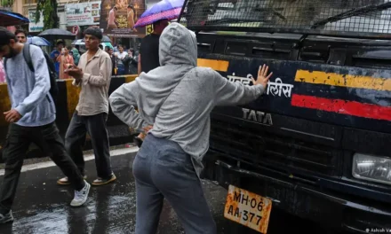 Petitorios y memes: los estudiantes visibilizan la protesta