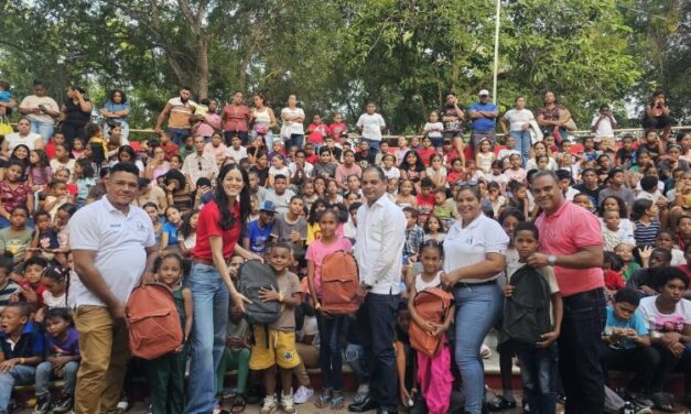 Alcaldía de Mao llena de alegría a cientos de niños con la segunda versión de “Regreso a Clases con la Alcaldía”