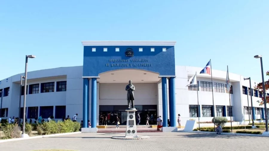 Migración detiene 74 haitianos en Santiago