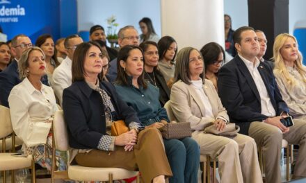 Academia Banreservas fortalece el liderazgo con ciclo de conferencias