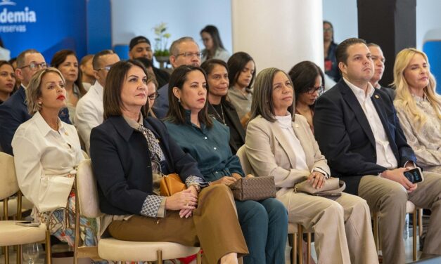 Academia Banreservas fortalece el liderazgo con ciclo de conferencias