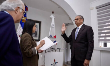 Ministra de Interior y Policía juramenta a José Benedicto Hernández como director del Instituto Nacional de Migración