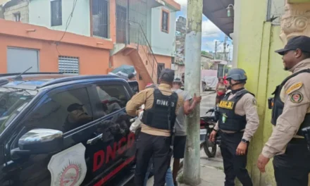Operativos antidrogas dejan 50 detenidos y más de 12 kilos de sustancias incautadas en San Cristóbal