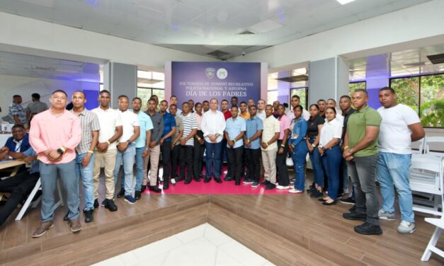 ASEOPNA reúne a padres policías en su primer torneo amistoso de dominó para fortalecer la integración familiar e institucional