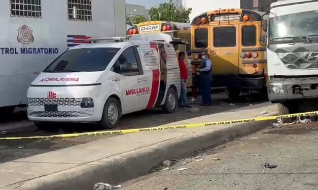 Hallan cuerpo descompuesto dentro de un camión en el parqueo de Migración