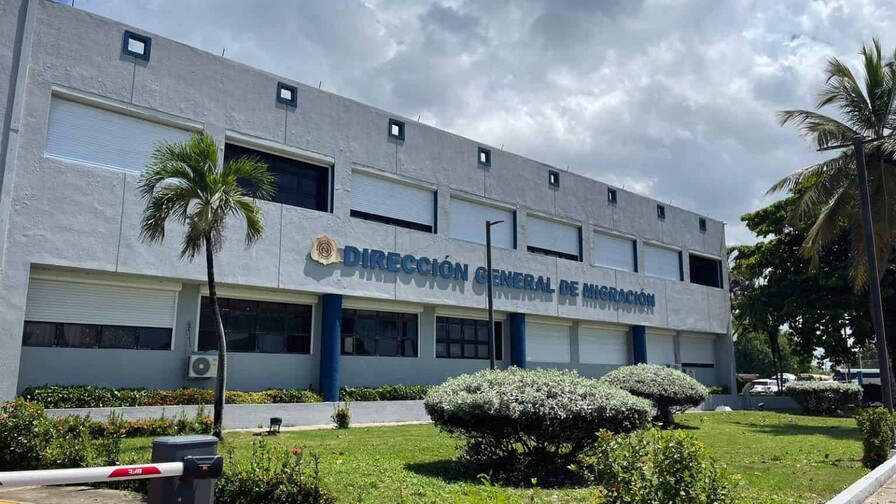 Migración reafirma sanciones por corrupción tras denuncias de cobros de agentes a indocumentados