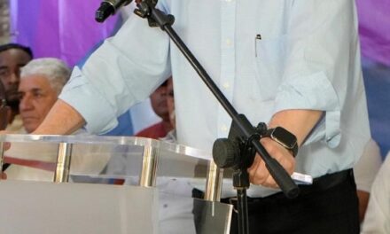 Francisco Javier saluda salida plataforma UASD para el debate de ideas en torno al Estado
