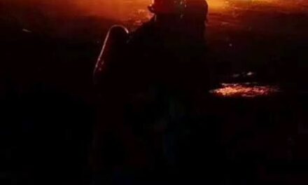 Incendio afecta parqueo de Caribe Tour en San Cristóbal