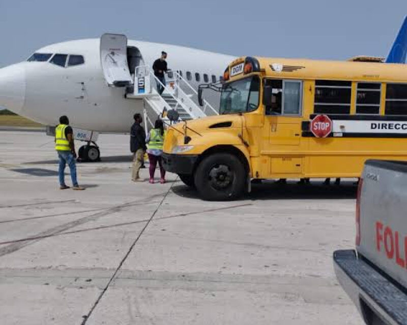 Más de 2,300 dominicanos fueron deportados de EEUU en 2026 por drogas y migración ilegal