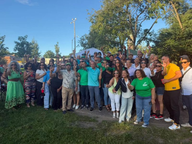 Fuerza del Pueblo realiza encuentro de confraternidad en Manhattan, NY
