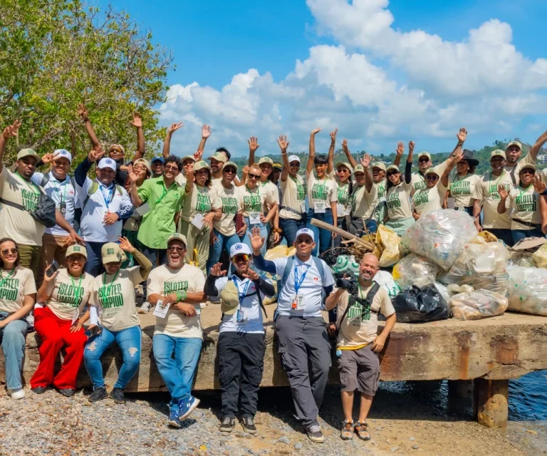Prioriza RD realiza jornada simultánea de limpieza en cayos de Samaná