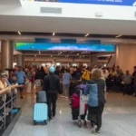 Migración detecta 40 alertas judiciales y 12 casos de documentos falsos en aeropuertos