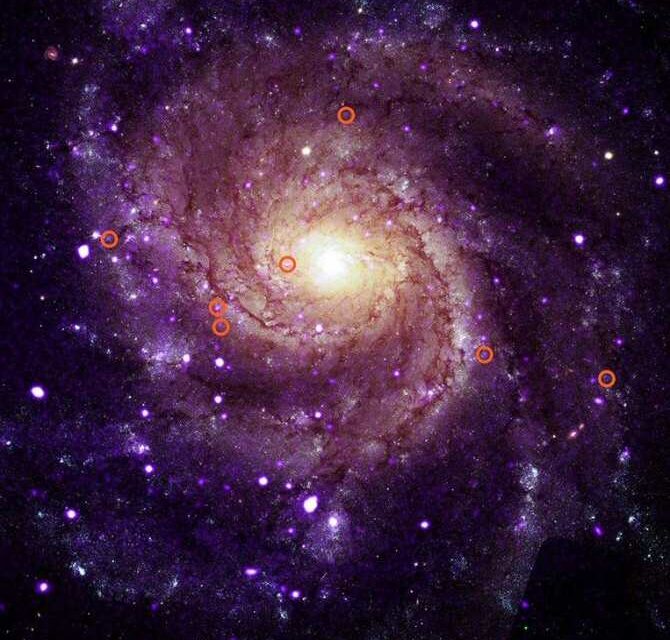 Fuentes extrañas de radiación en el cosmos
