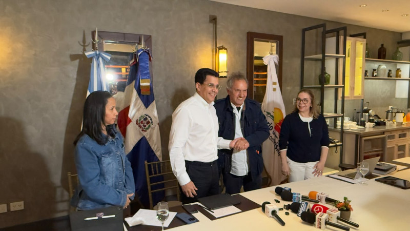 Argentina y RD firman acuerdo para promover el turismo deportivo de manera conjunta