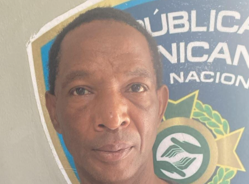 Policía apresa en Dajabón a hombre requerido por presunto robo en una finca