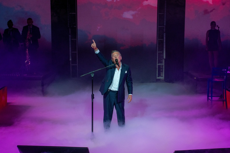 “Yo soy samanense, no sé ustedes”: Ricardo Montaner se reunió con sus ‘paisanos’ en Altos de Chavón