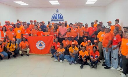 Director Defensa Civil continúa recorrido; se reúne con voluntarios en Elías Piña y San Juan