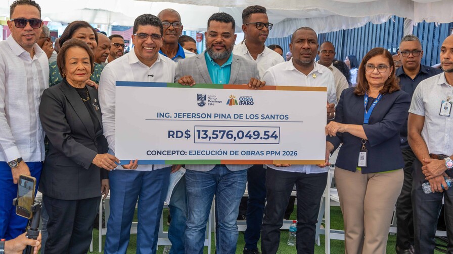 Alcalde Dío Astacio anuncia RD$1,538 millones para obras elegidas por las comunidades